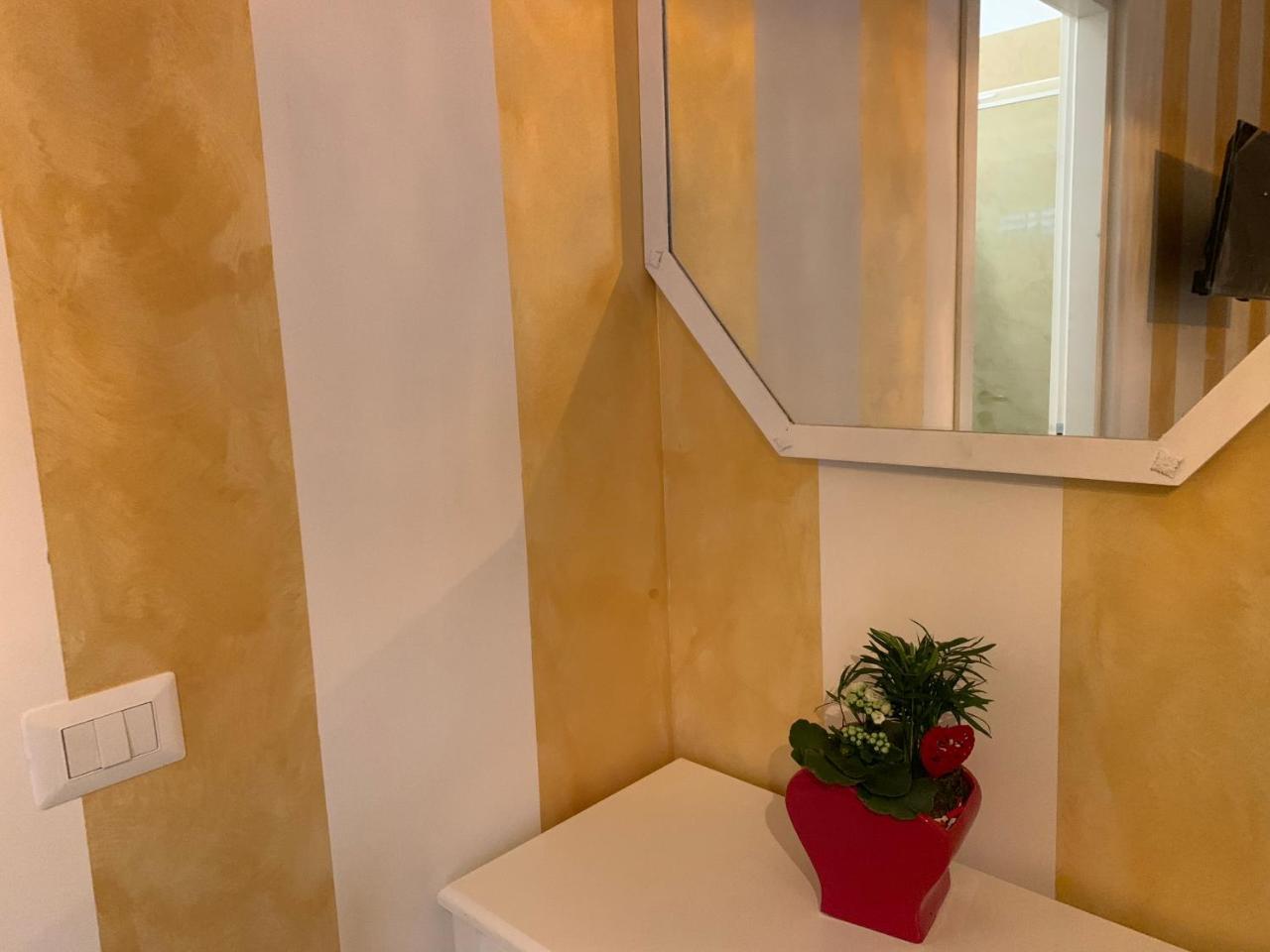 Fiumicinoa57 Acomodação com café da manhã Exterior foto